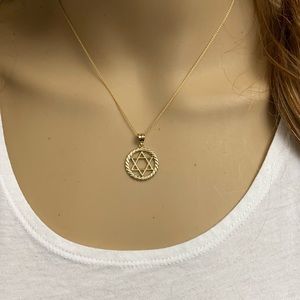 10K Gold Gold Jewish Star of David Circle Necklace